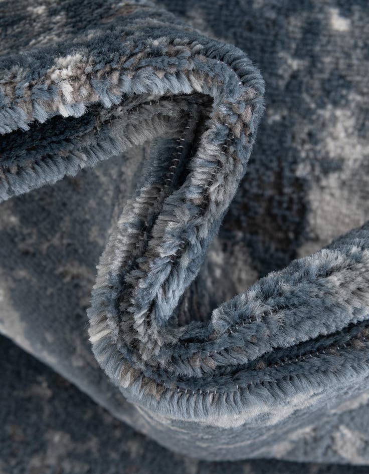 Detail image of 6' x 6' Oregon Square Rug