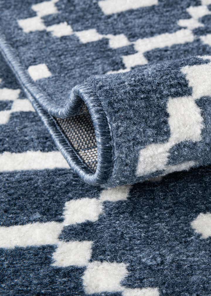 7' 10 x 7' 10 Oslo Square Rug