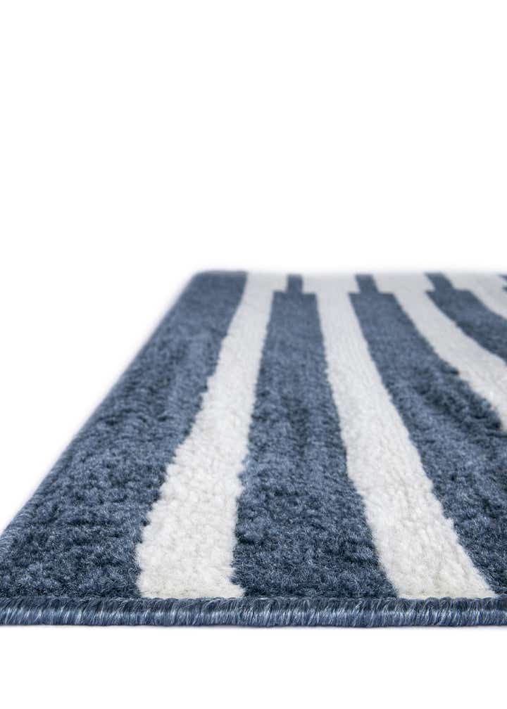 7' 10 x 7' 10 Oslo Square Rug