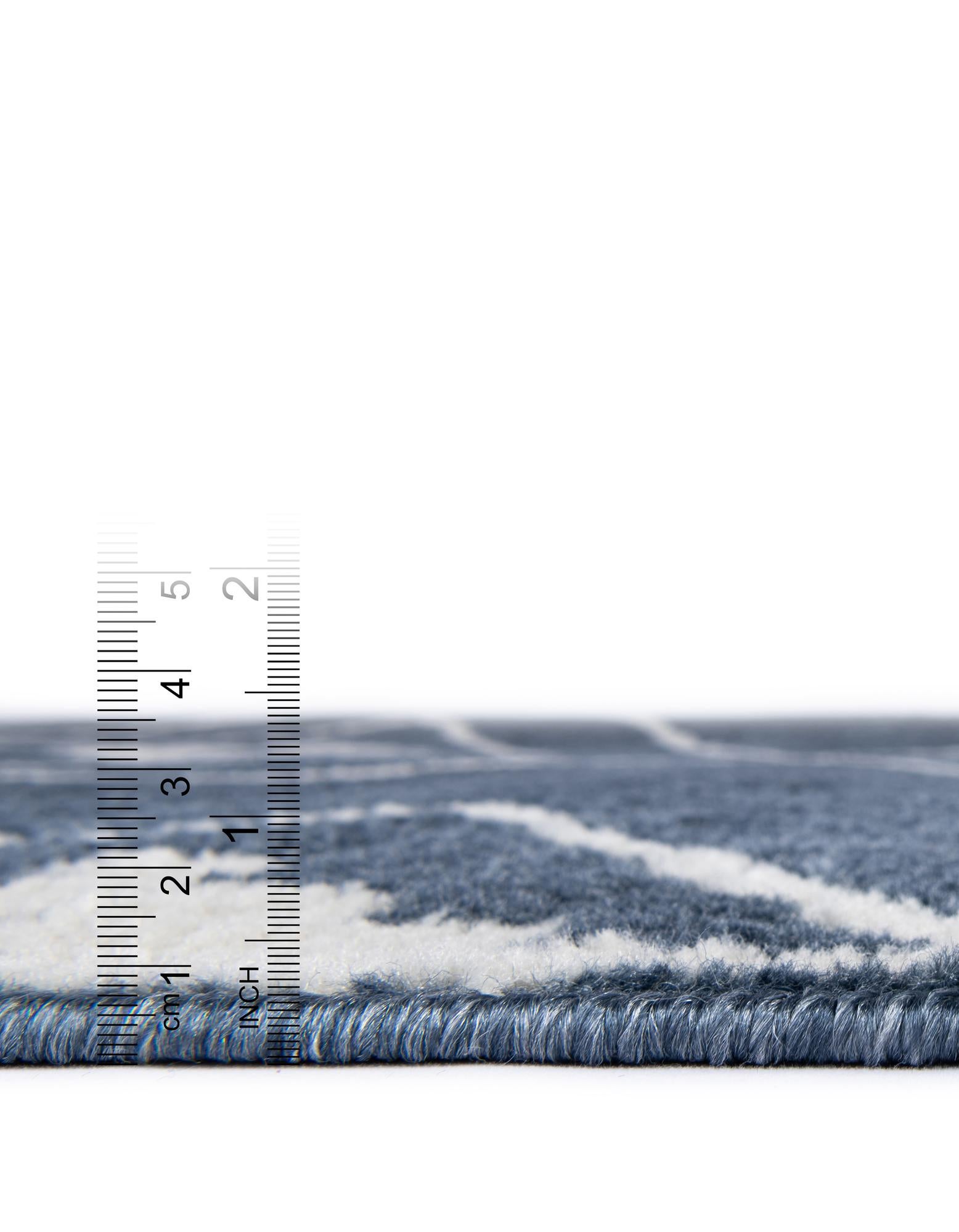 7' 10 x 7' 10 Oslo Square Rug