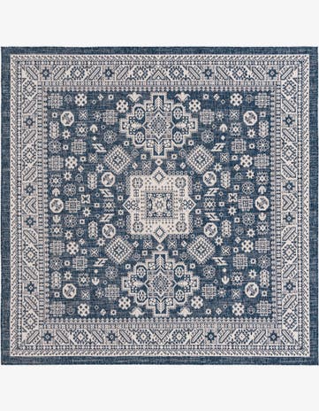 7' 10 x 7' 10 Easy-Clean Aztec Indoor / Outdoor Square Rug
