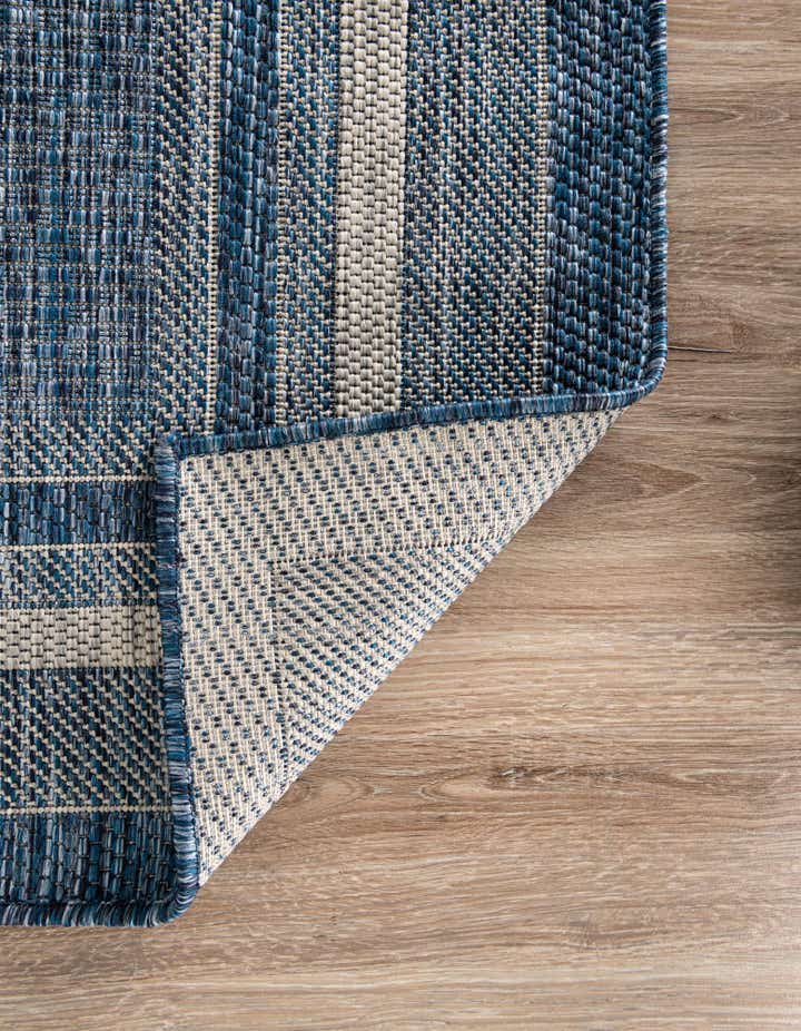 6' x 6' Easy-Clean Border Indoor / Outdoor Square Rug