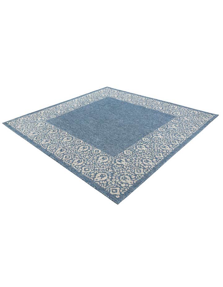 7' 10 x 7' 10 Easy-Clean Border Indoor / Outdoor Square Rug