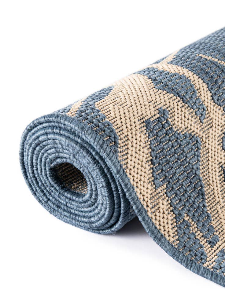 Detail image of 6' x 6'  Washable Botanical Indoor / Outdoor Square Rug