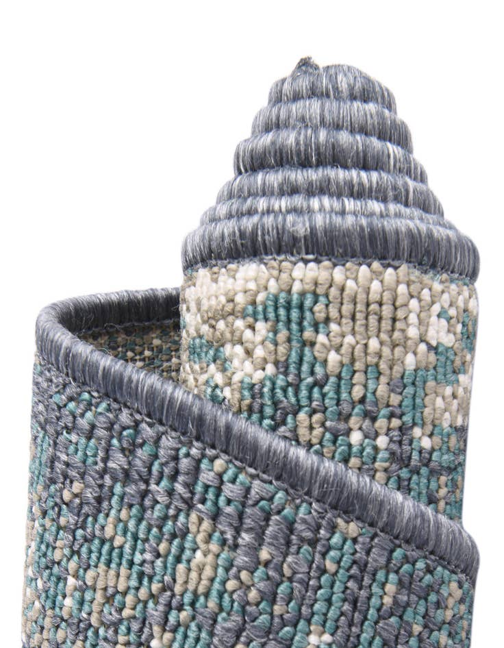 Detail image of 7' 10 x 7' 10 Easy-Clean Coastal Indoor / Outdoor Square Rug