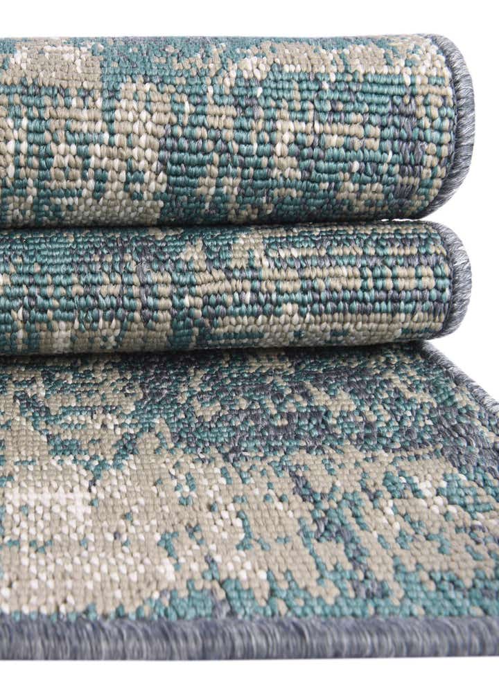 7' 10 x 7' 10 Easy-Clean Coastal Indoor / Outdoor Square Rug