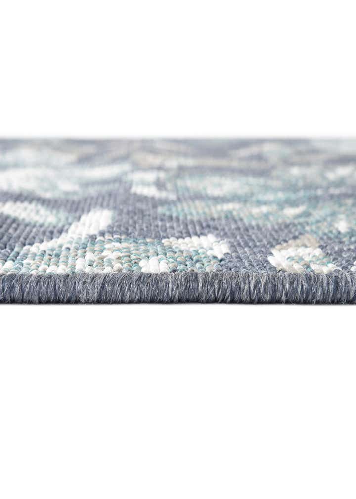 7' 10 x 7' 10 Easy-Clean Coastal Indoor / Outdoor Square Rug