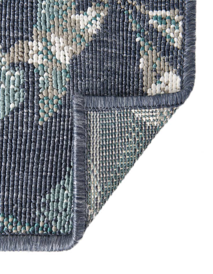 Detail image of 7' 10 x 7' 10 Easy-Clean Coastal Indoor / Outdoor Square Rug