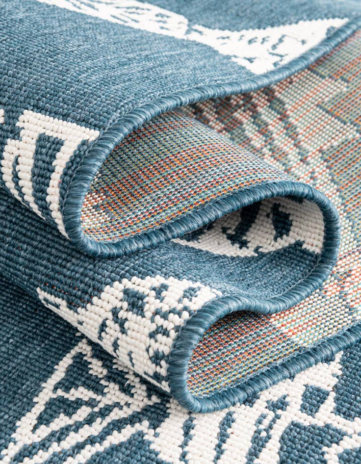 Detail image of 10' x 10' Easy-Clean Coastal Indoor / Outdoor Square Rug