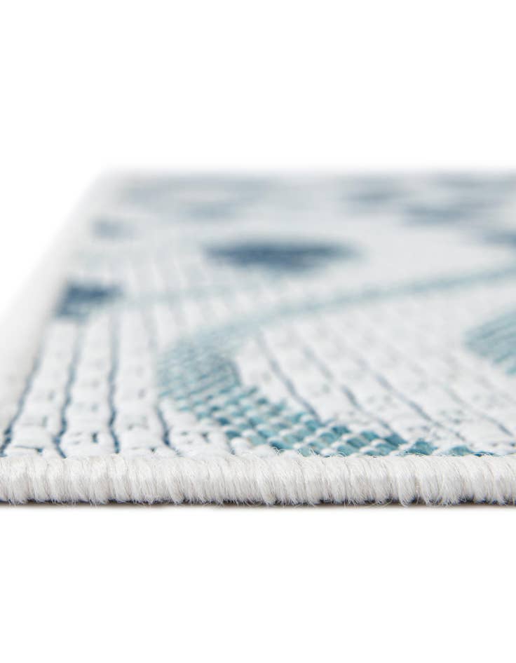 Detail image of 5' 3 x 5' 3 Easy-Clean Coastal Indoor / Outdoor Square Rug