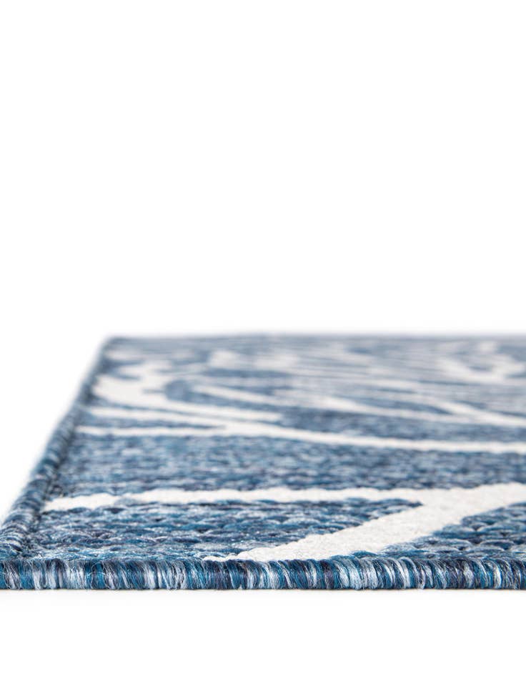 Detail image of 10' x 10' Easy-Clean Coastal Indoor / Outdoor Square Rug