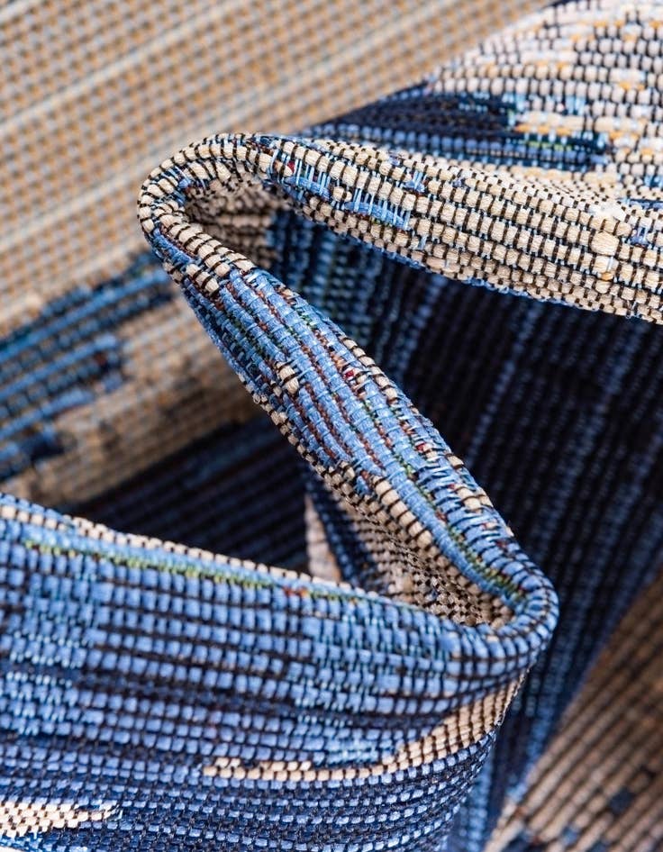 Detail image of 6' x 6' Easy-Clean Modern Indoor / Outdoor Square Rug