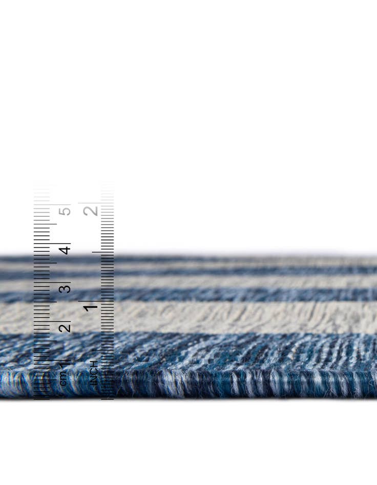 Detail image of 6' x 6' Washable Ribbon Indoor / Outdoor Square Rug