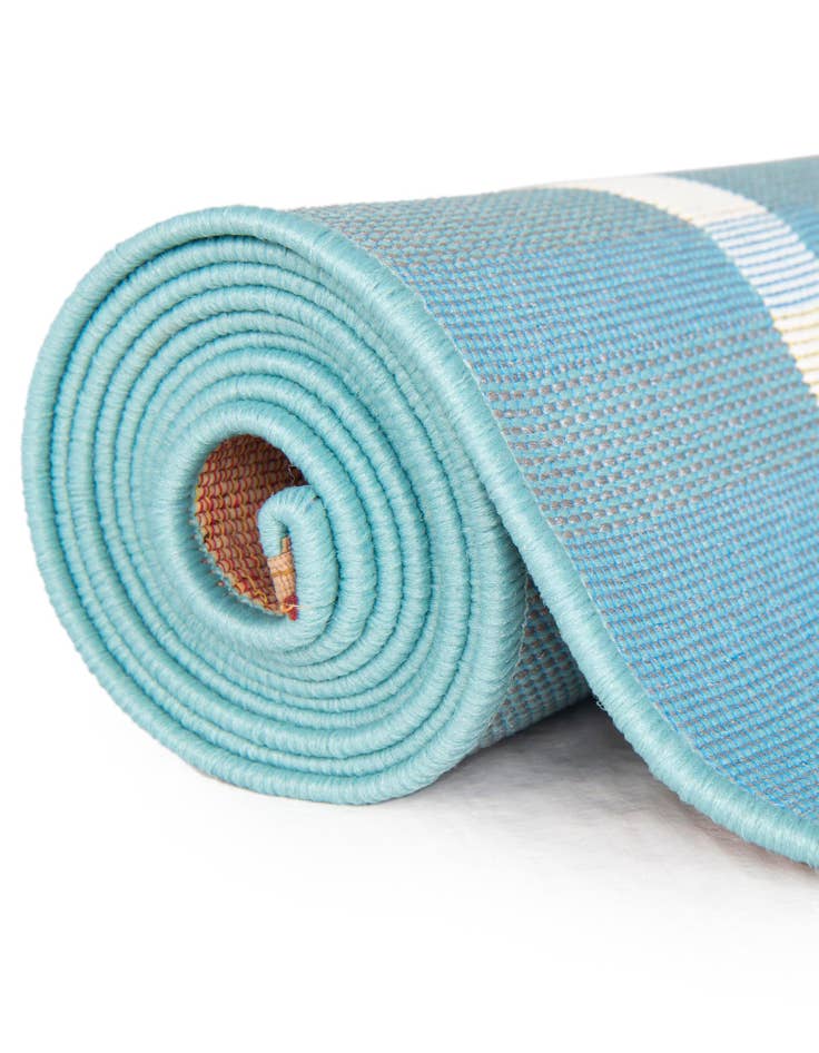 Detail image of 10' x 10' Easy-Clean Ribbon Indoor / Outdoor Square Rug