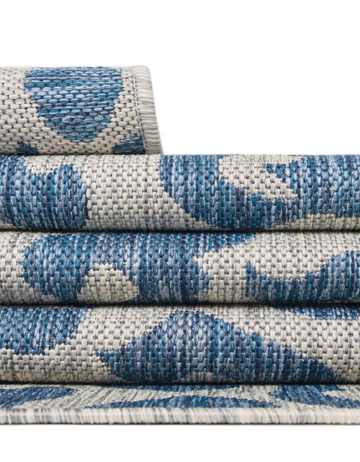Detail image of 7' 10 x 7' 10 Easy-Clean Safari Indoor / Outdoor Square Rug