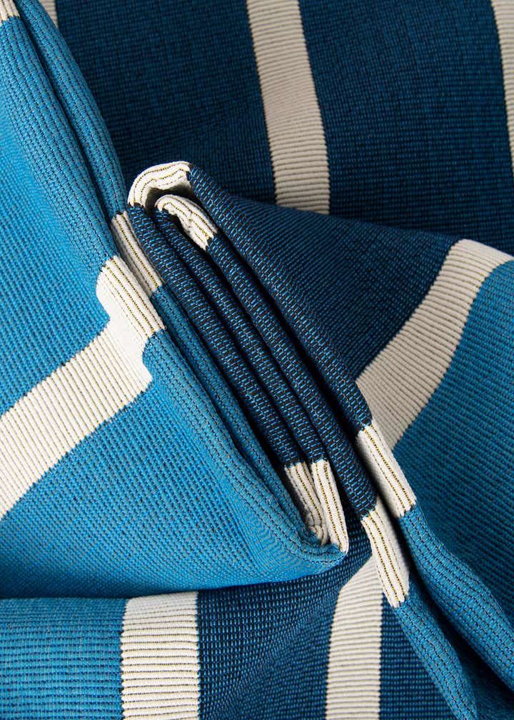 7' 10 x 7' 10 Easy-Clean Striped Indoor / Outdoor Square Rug