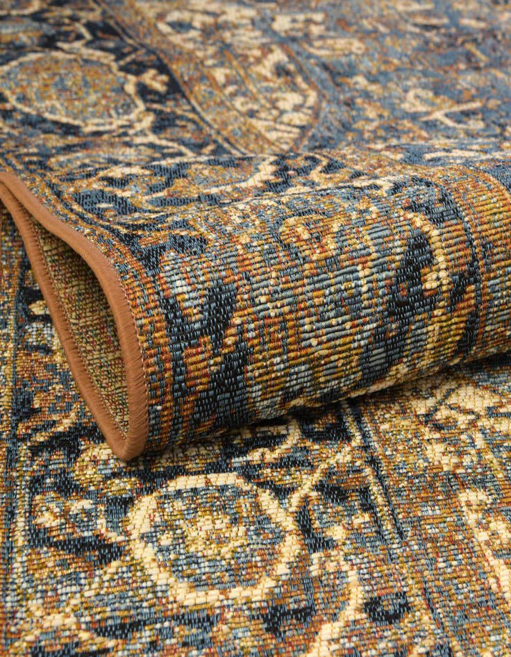 Detail image of 6' x 6'  Washable Traditional Indoor / Outdoor Square Rug