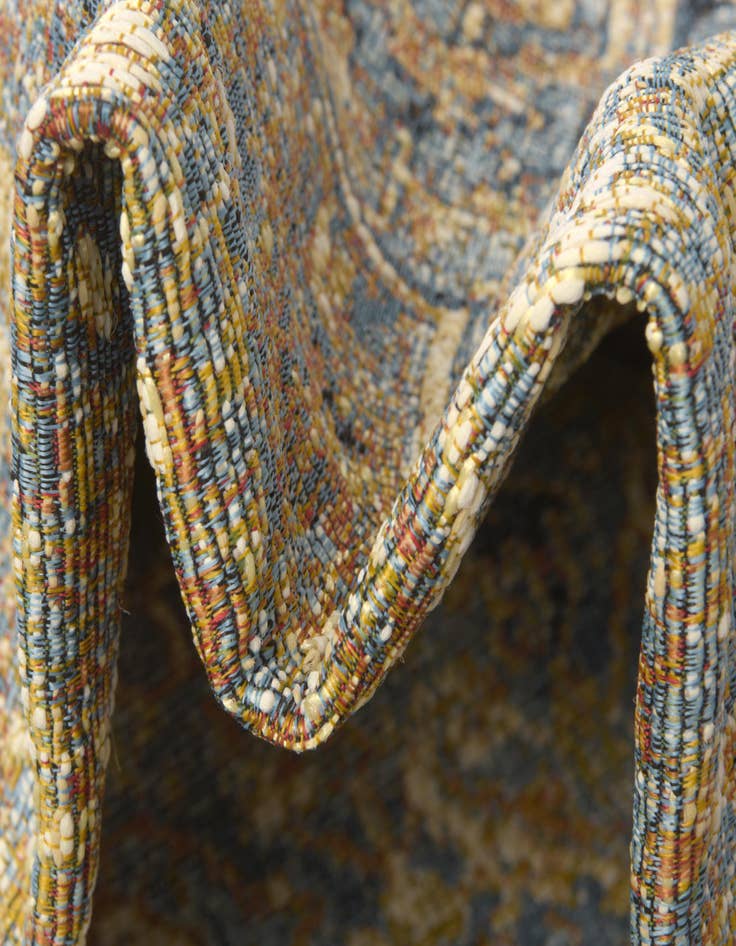 Detail image of 6' x 6'  Washable Traditional Indoor / Outdoor Square Rug