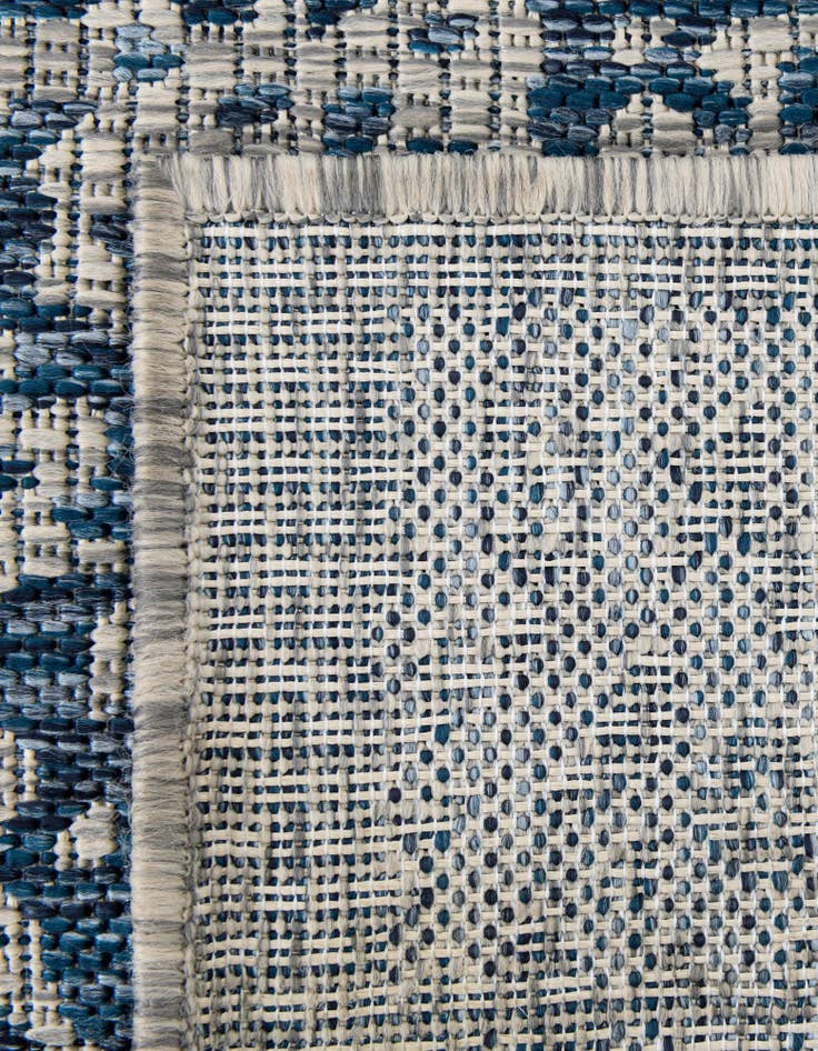 Detail image of 10' x 10'  Washable Traditional Indoor / Outdoor Square Rug