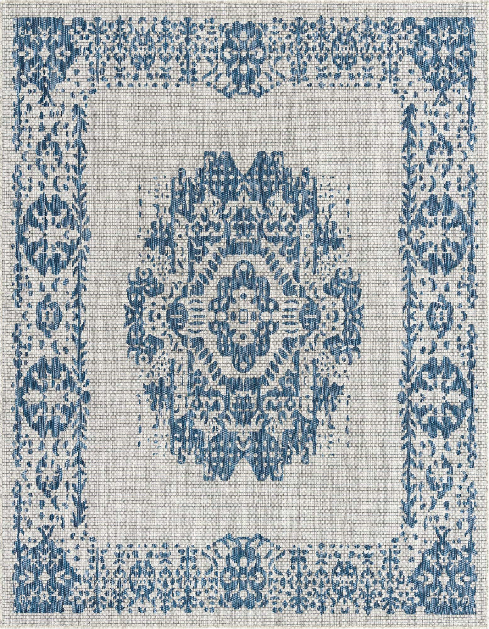 7' 10 x 7' 10 Easy-Clean Traditional Indoor / Outdoor Square Rug