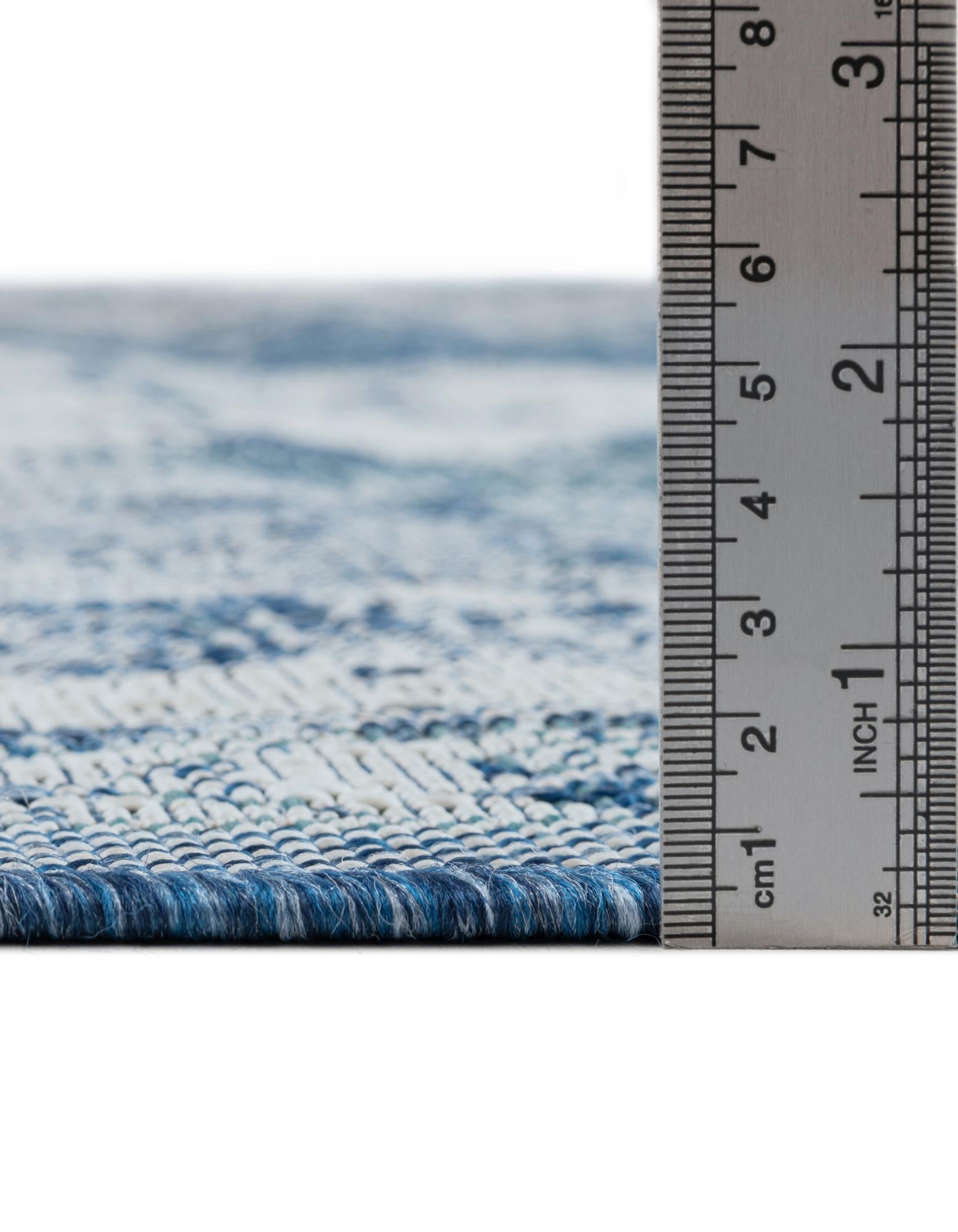 10' x 10' Easy-Clean Traditional Indoor / Outdoor Square Rug