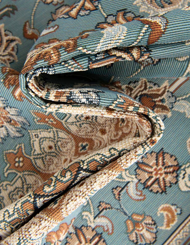 Detail image of 7' 10 x 7' 10  Washable Traditional Indoor / Outdoor Square Rug