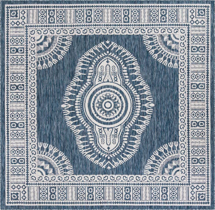 Detail image of 7' 10 x 7' 10 Easy-Clean Traditional Indoor / Outdoor Square Rug