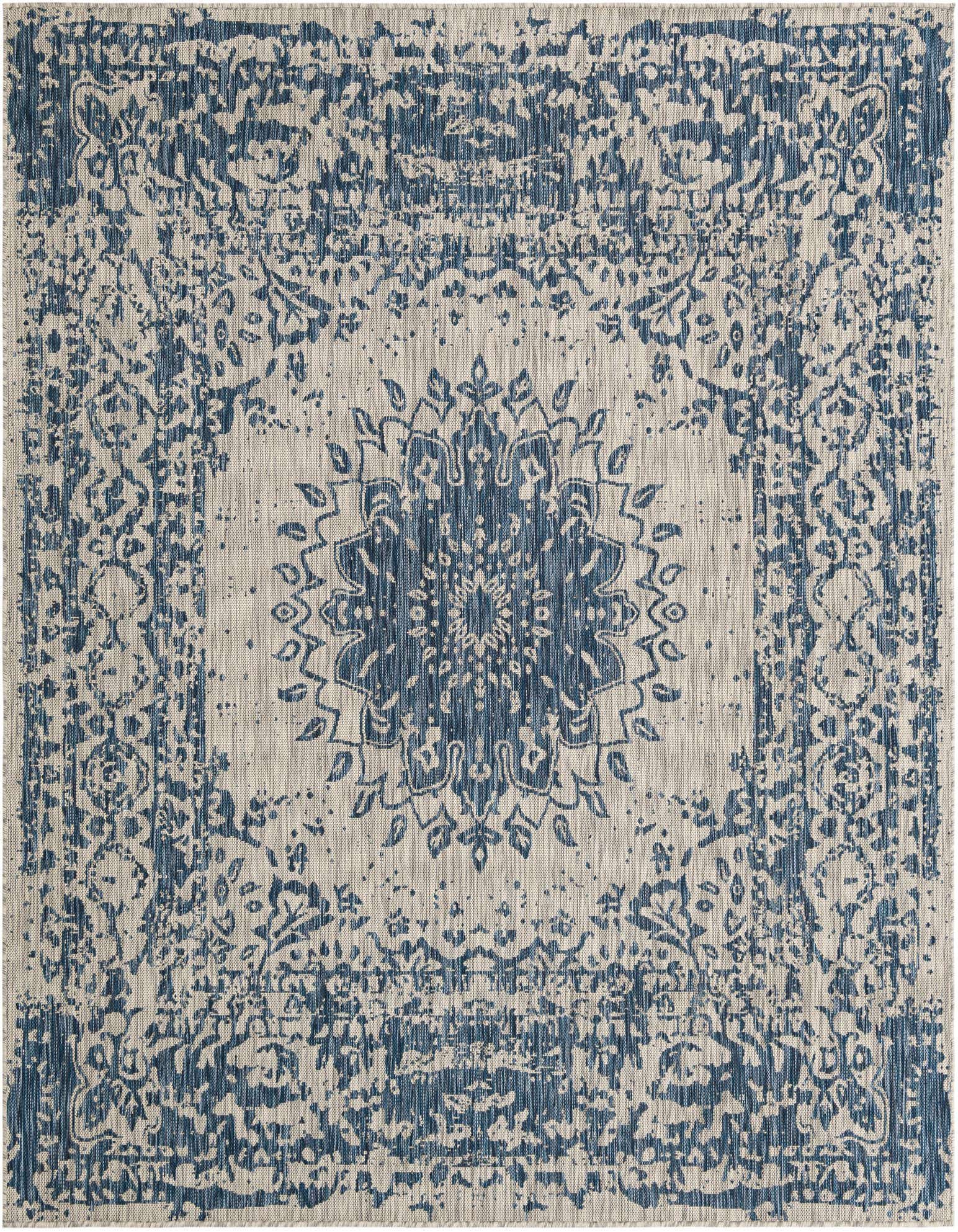 7' 10 x 7' 10 Easy-Clean Traditional Indoor / Outdoor Square Rug