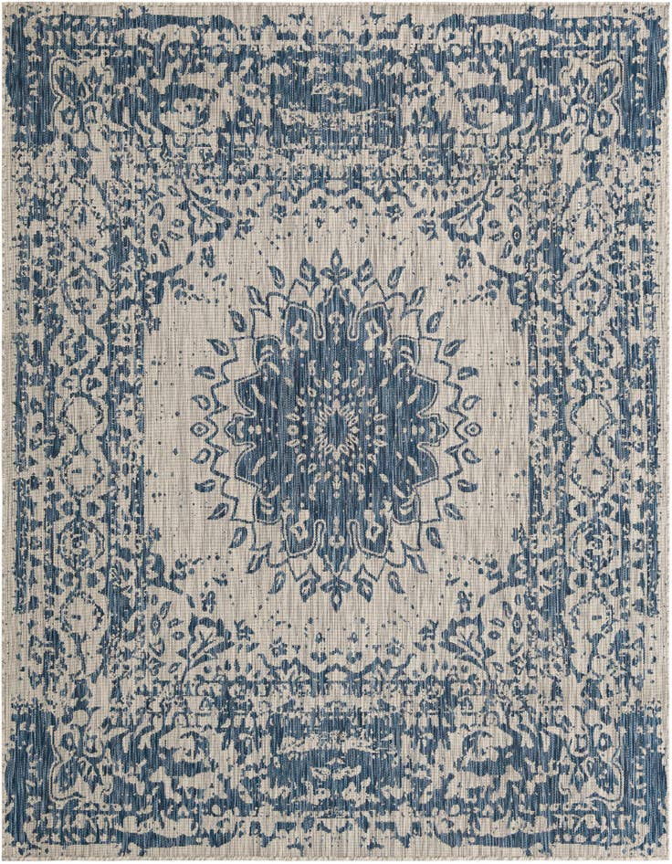 Detail image of 7' 10 x 7' 10 Easy-Clean Traditional Indoor / Outdoor Square Rug