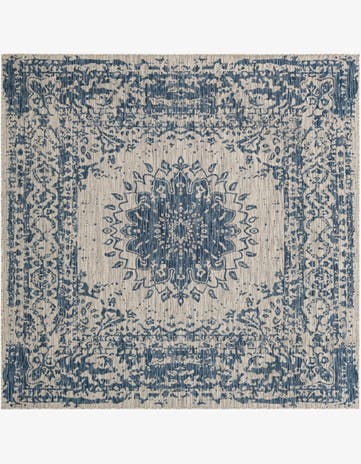 7' 10 x 7' 10 Easy-Clean Traditional Indoor / Outdoor Square Rug