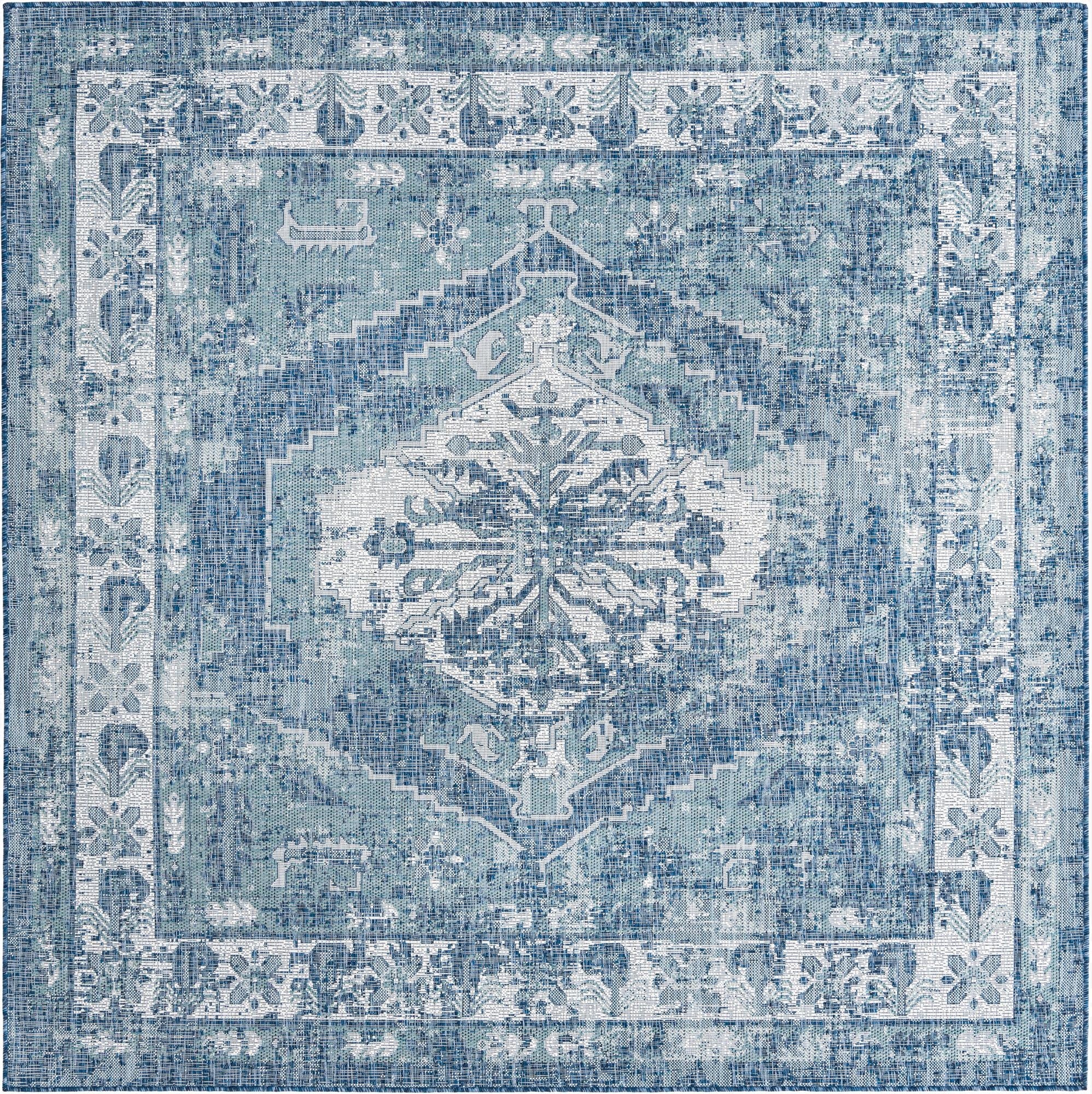7' 10 x 7' 10  Washable Traditional Indoor / Outdoor Square Rug