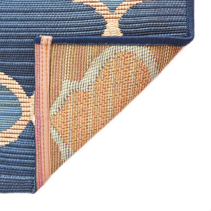 Detail image of 6' x 6' Easy-Clean Trellis Indoor / Outdoor Square Rug