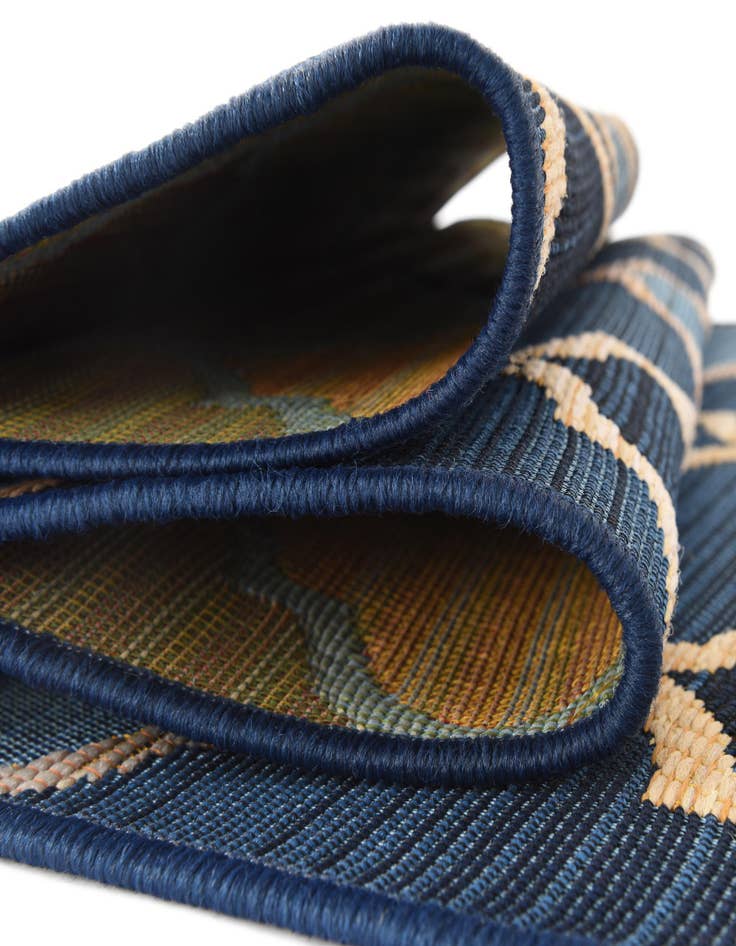 Detail image of 6' x 6'  Washable Trellis Indoor / Outdoor Square Rug