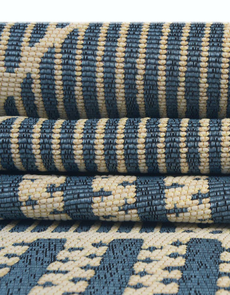 Detail image of 6' x 6'  Washable Trellis Indoor / Outdoor Square Rug