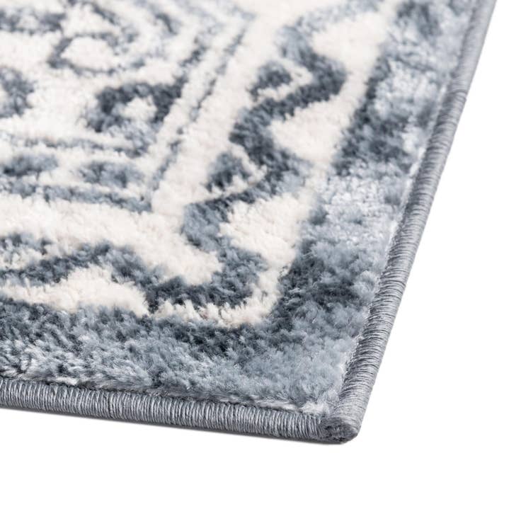 Detail image of 6' x 6' Oxford Square Rug