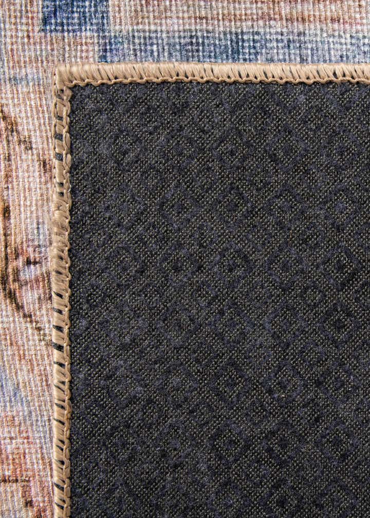 7' 6 x 7' 6 Washable Timeless Square Rug