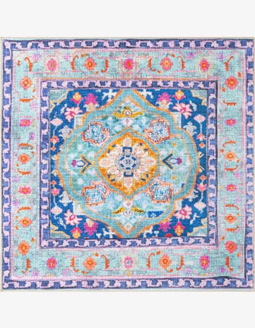7' 6 x 7' 6 Washable Timeless Square Rug