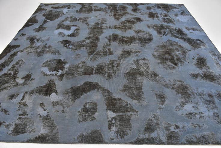Detail image of 9' 2 x 9' 3 Hand Knotted Ultra Vintage Persian Wool Square Rug