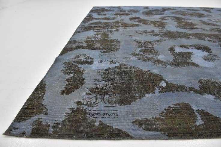 Detail image of 9' 2 x 9' 3 Hand Knotted Ultra Vintage Persian Wool Square Rug