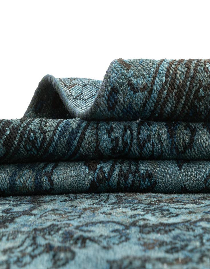 Detail image of 10' 7 x 10' 7 Vintage Royal Square Rug