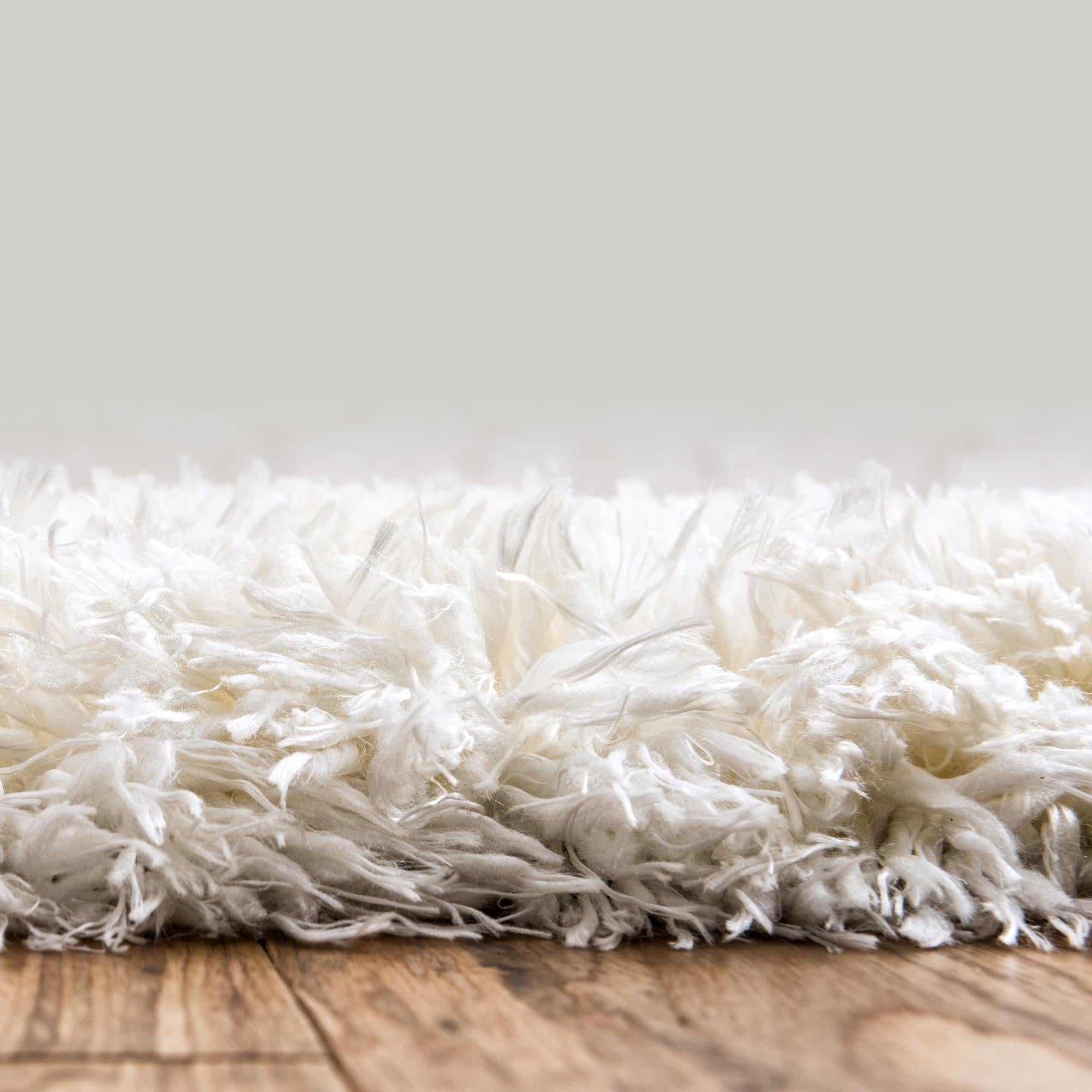 3' 3 x 3' 3 Marilyn Monroe™ Shag Round Rug