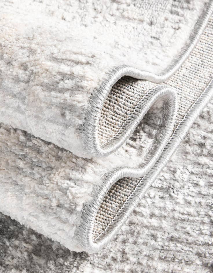 Detail image of 2' 2 x 6' Caspian Runner Rug