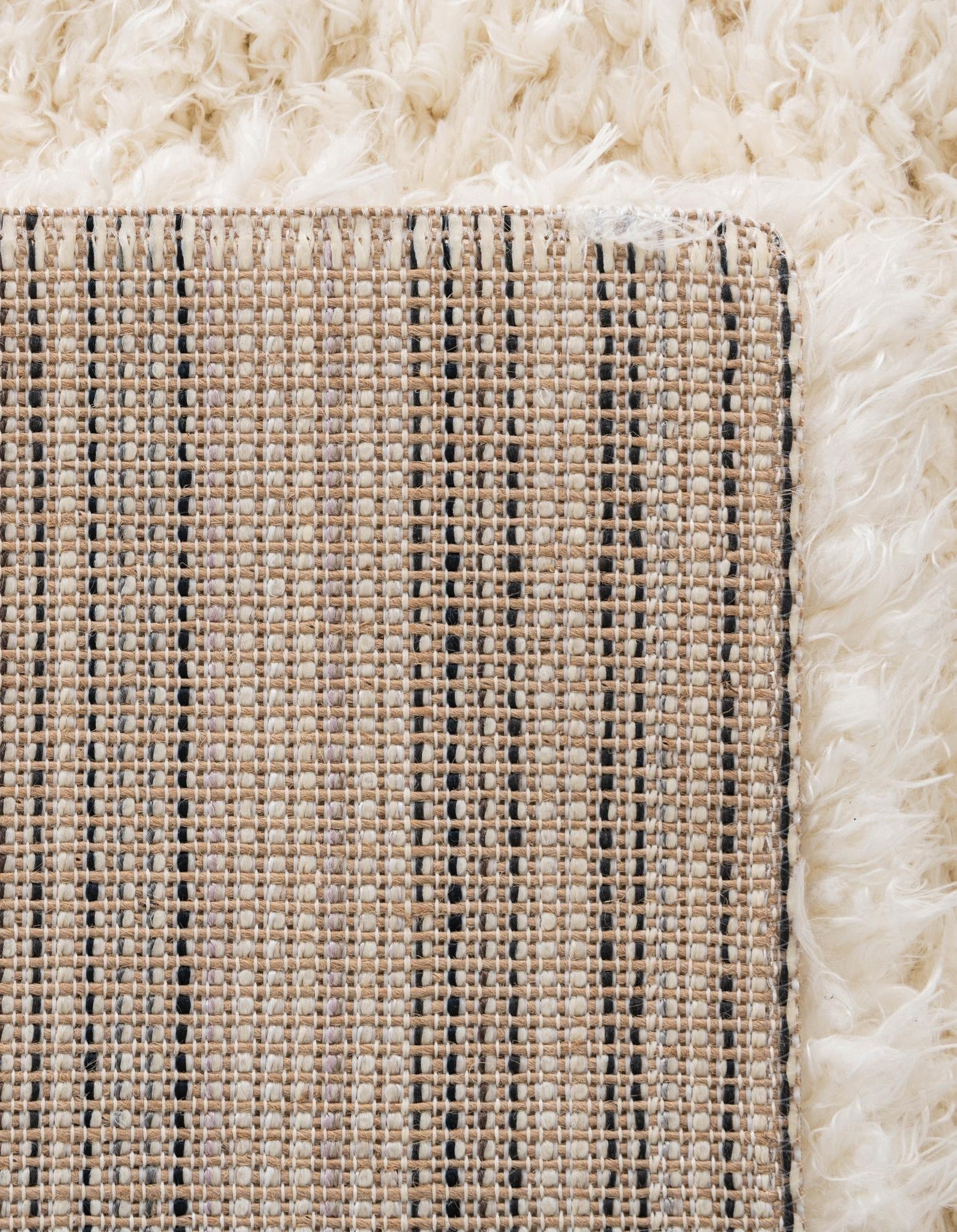 2' x 10' Marilyn Monroe™ Shag Runner Rug