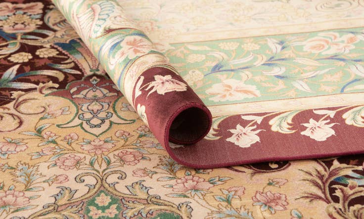 Detail image of 6' 1 x 9' 10 Ghom Design Rug