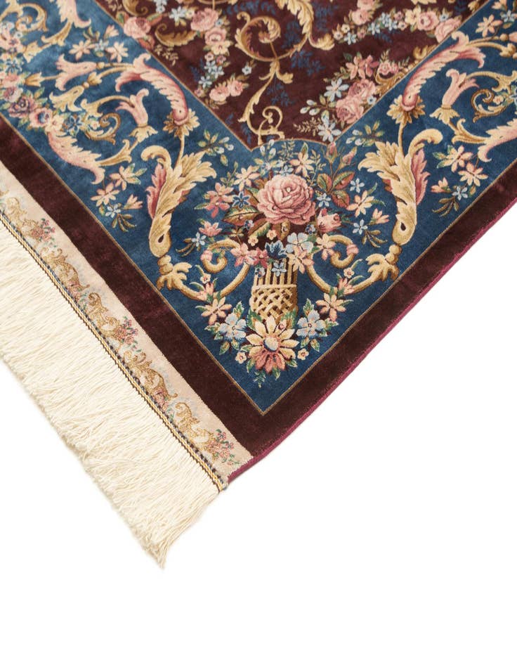 Detail image of 5' 8 x 9' 1 Ghom Design Rug