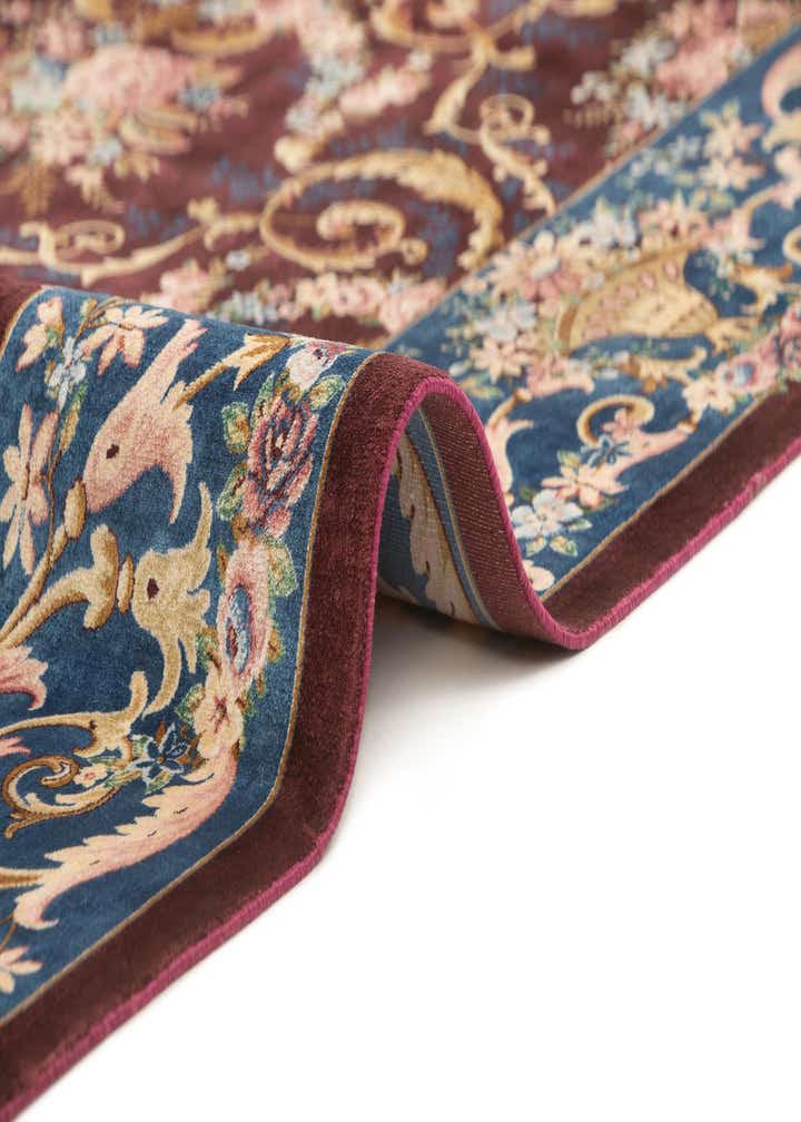 5' 8 x 9' 1 Ghom Design Rug