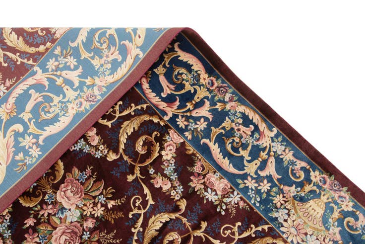 Detail image of 5' 8 x 9' 1 Ghom Design Rug