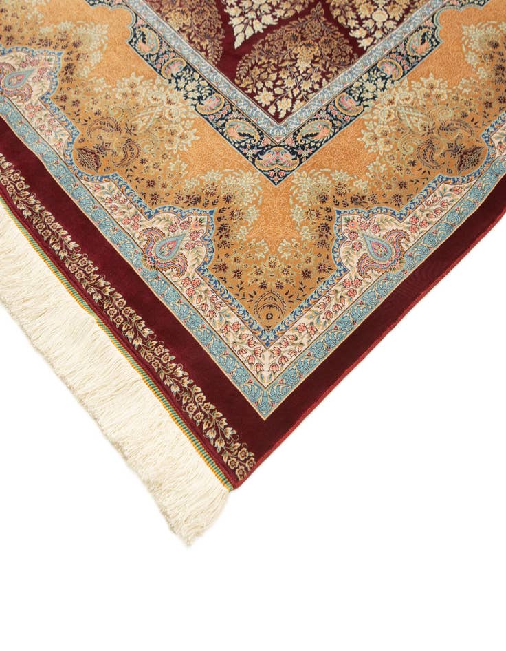 Detail image of 8' x 11' 5 Ghom Design Rug