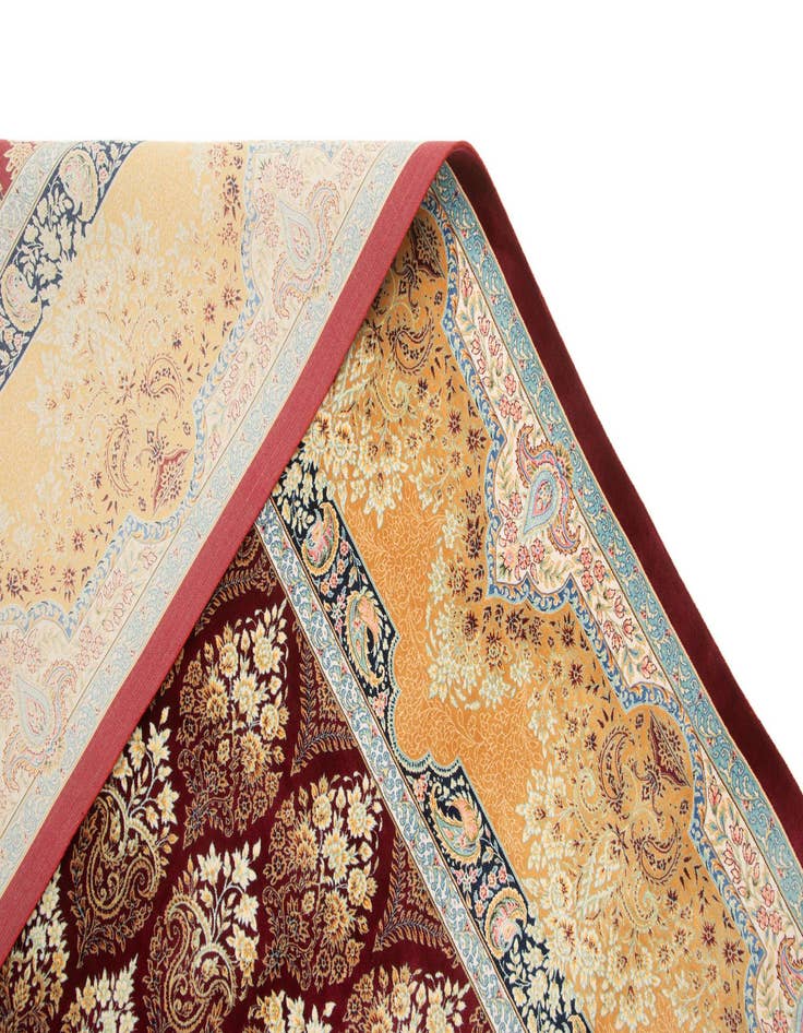 Detail image of 8' x 11' 5 Ghom Design Rug