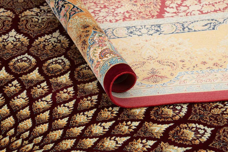 Detail image of 8' x 11' 5 Ghom Design Rug